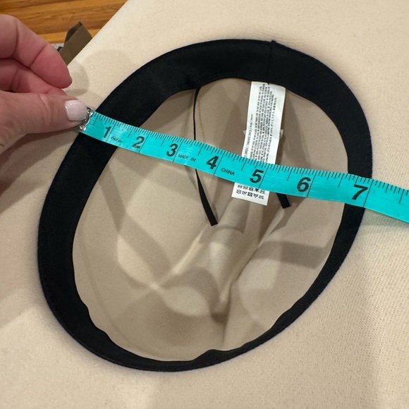 Beige Hat with Red white & Blue Bandana-get festival ready❤️🤍💙 great anytime❤️🤍💙 - Picture 9 of 9